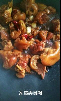 猪蹄红烧爆料做法视频教程,家常美味,一学就会 第1张 猪蹄红烧爆料做法视频教程,家常美味,一学就会 第1张